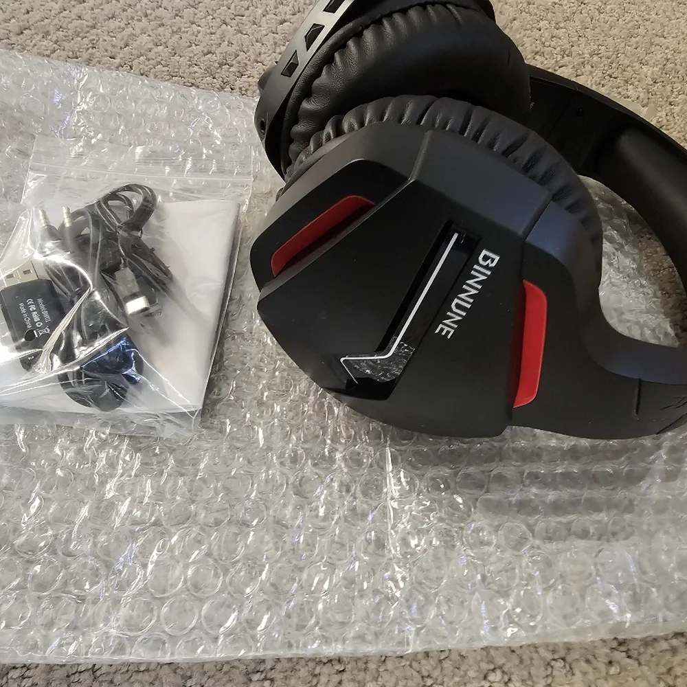 Wireless Gaming headset. Node included. Brand new